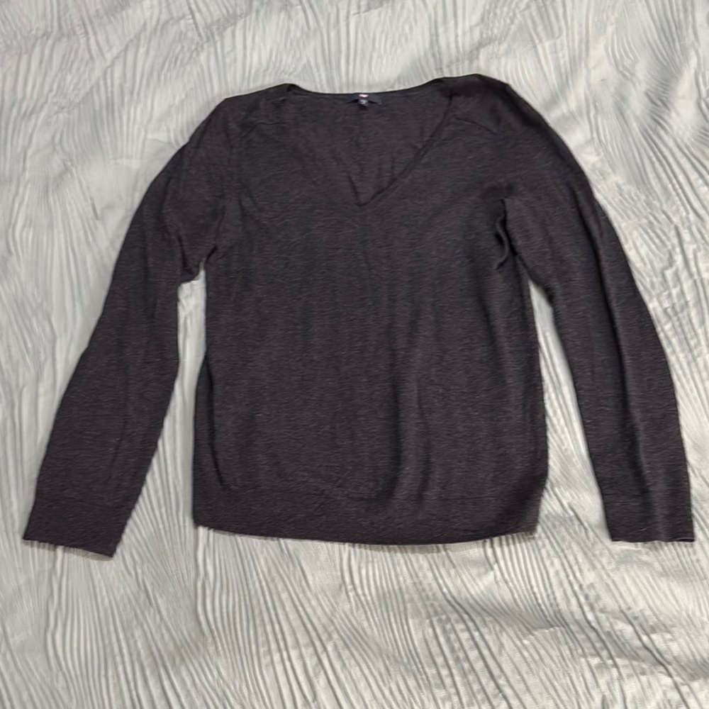 Gap Dark Gray Long Sleeve v-neck sweater